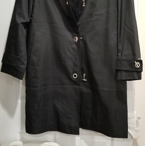 Burberry Jacket - Picture 2 of 6